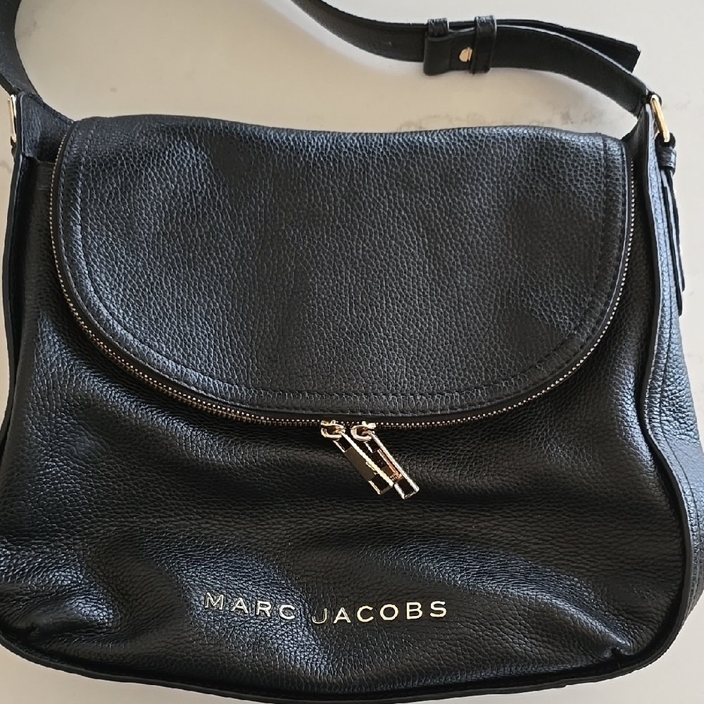 [LIKE NEW] Marc Jacobs Black Shoulder Bag with Adjustable Strap and Flap Closure